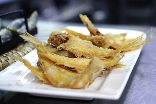 Pescado de playa frito (1/2 ración)